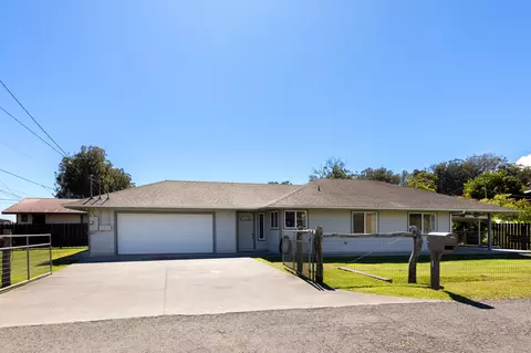 64-751 Uikeoni St, Kamuela, HI 96743