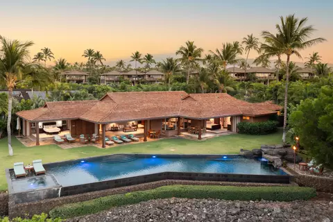 72-144 Ke Alaula St, Kailua Kona, HI 96740