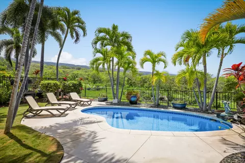 75-254 Malulani Dr, Kailua Kona, HI 96740