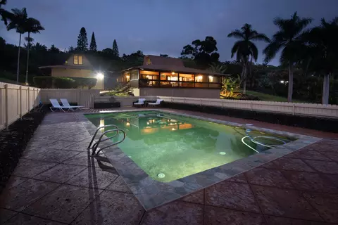 73-4804 Manu Mele St, Kailua Kona, HI 96740