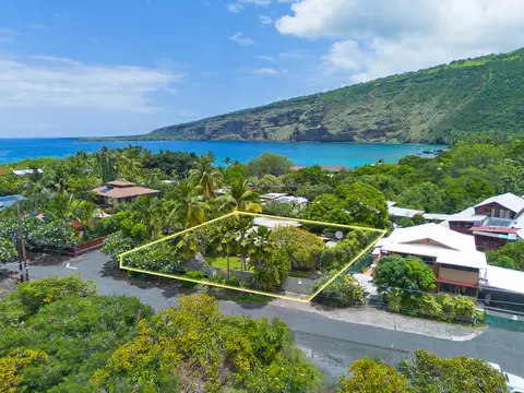 82-6274 Kahauloa St, Captain Cook, HI 96704