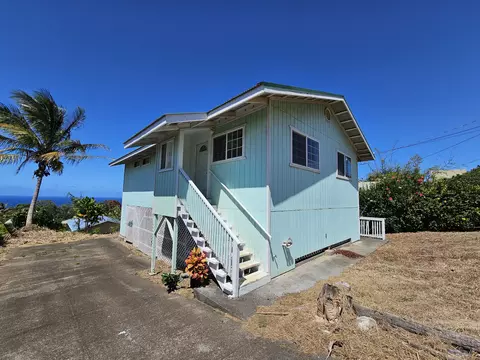 44-327 Puaolena St, Honokaa, HI 96727