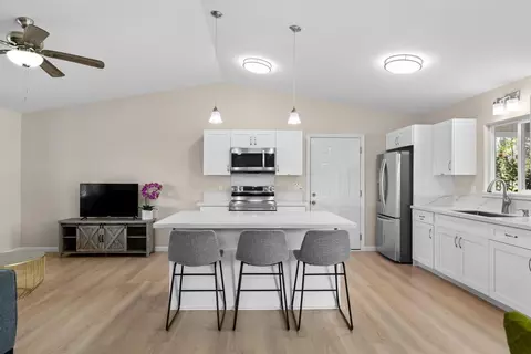 15-1622 12th Ave, Keaau, HI 96749