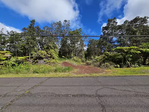 Old Volcano Rd, Volcano, HI 96785