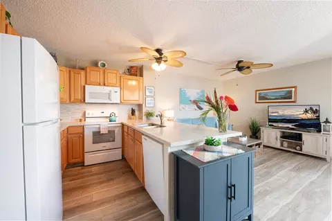 75-6016 Alii Dr #225, Kailua Kona, HI 96740
