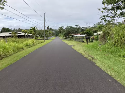 Ina St, Pahoa, HI 96778