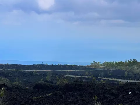 Hukilau Dr, Ocean View, HI 96737