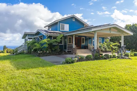 55-3640 Kaauhuhu Rd, Hawi, HI 96719