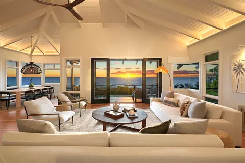 5450 Kalalea View Dr, Anahola, HI 96703