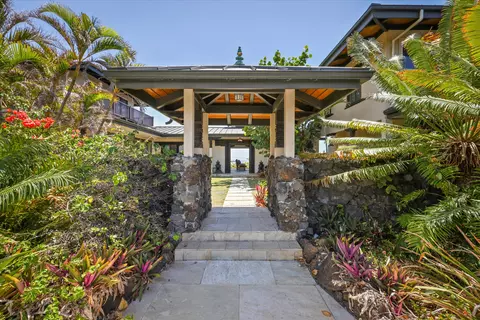 95-4667 Hawaii Belt Rd, Naalehu, HI 96772
