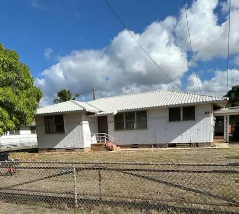8065 Ulili Rd, Kekaha, HI 96752