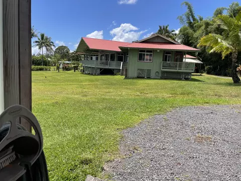 1050 Ainalako Rd, Hilo, HI 96720
