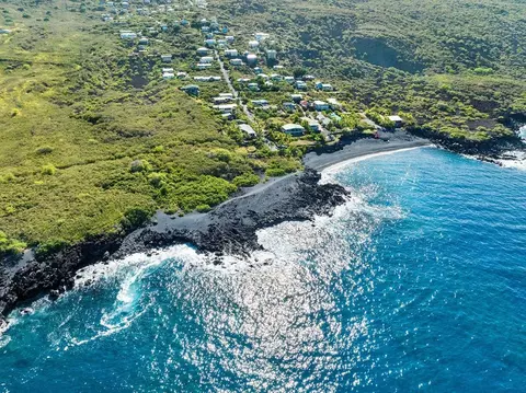 Mamalahoa Hwy, Captain Cook, HI 96704