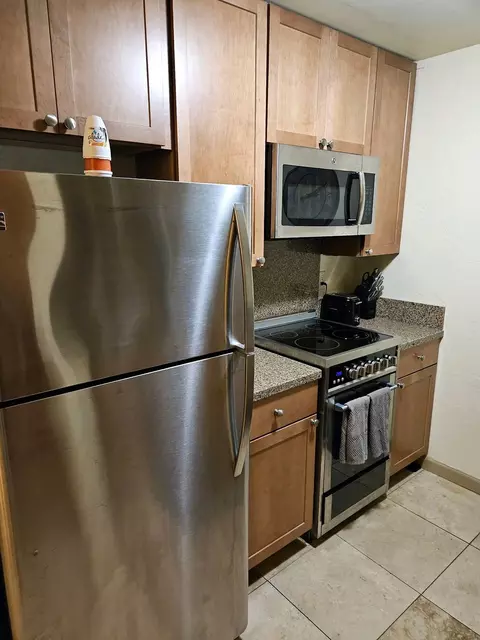 Kitchen - 525 Aleka Lp #K3, Kapaa, HI 96746 photo 1 of 4