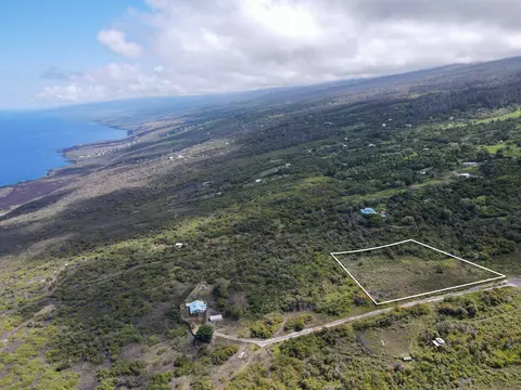87-451 Ahe Kolo Pl, Captain Cook, HI 96704