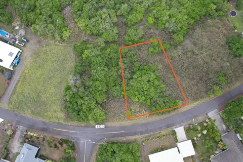 Hekau St, Naalehu, HI 96772