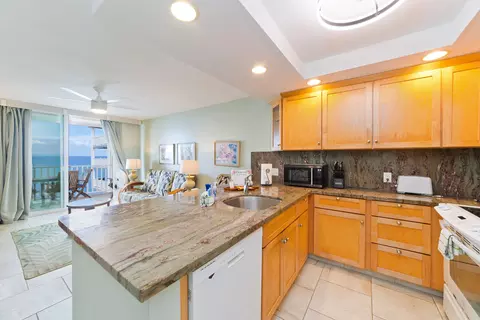 75-5870 Kahakai Rd #306, Kailua Kona, HI 96740