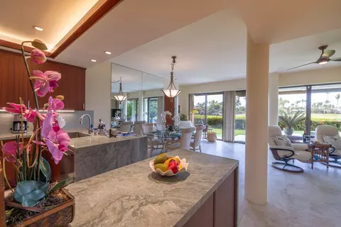 68-1050 Mauna Lani Pt #J104, Kamuela, HI 96743