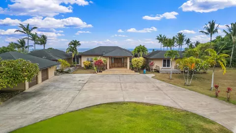 5376 Kalalea View Dr, Anahola, HI 96703