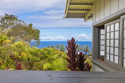 36-136 Manowaiopae Homestead Rd, Laupahoehoe, HI 96764