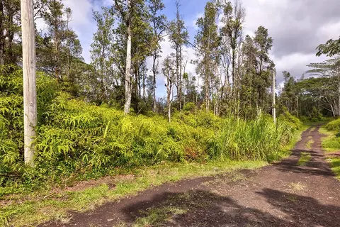 Molokai Rd, Pahoa, HI 96778