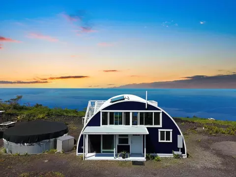 87-4521 Keahi Kai Pl, Captain Cook, HI 96704