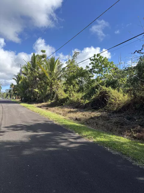 Manini St, Pahoa, HI 96778
