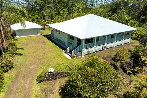 15-1379 20th Ave, Keaau, HI 96749