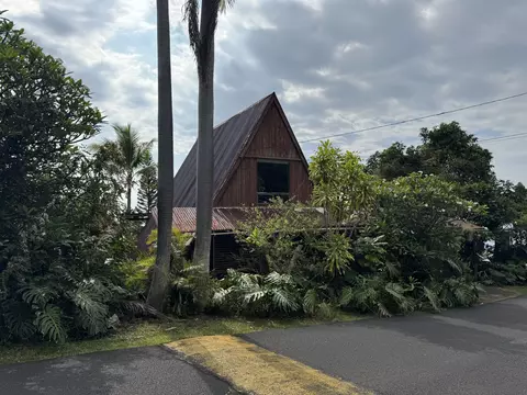 Undisclosed, Captain Cook, HI 96704