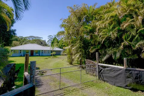 15-1994 16th Ave, Keaau, HI 96749