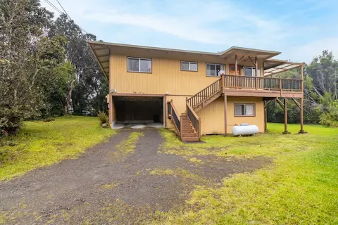 99-1752 Painiu Loop, Volcano, HI 96785