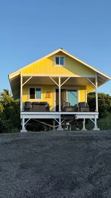 94-6534 Holowai St, Naalehu, HI 96772