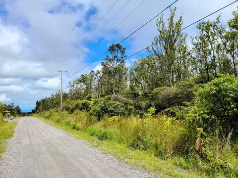 Kaleponi Dr, Volcano, HI 96785