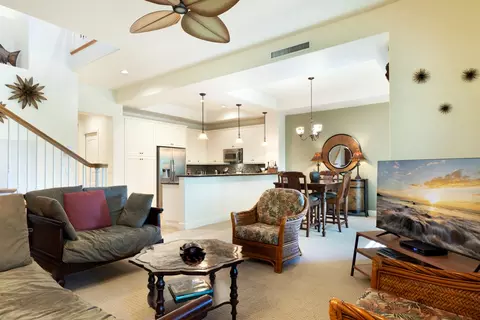 68-1118 Kaniku Dr #404, Kamuela, HI 96743