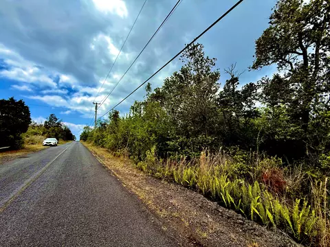 Leilani Pkwy, Ocean View, HI 96737
