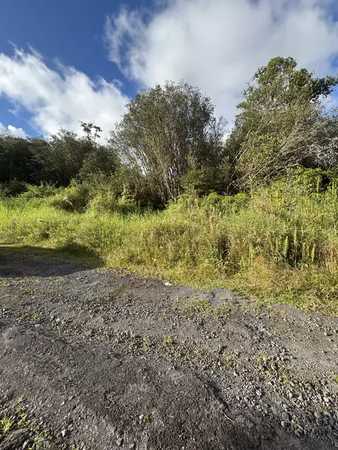 18-4202 Hulu St, Volcano, HI 96785