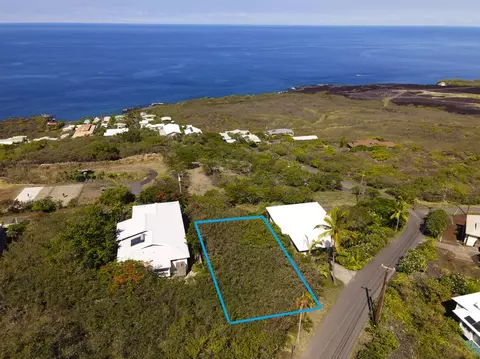 Road H, Captain Cook, HI 96704