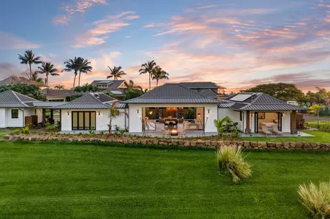 2736 Uluwehi St, Koloa, HI 96756