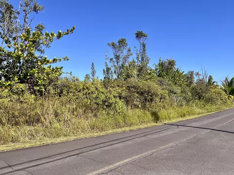 7 Th Ave, Keaau, HI 96749
