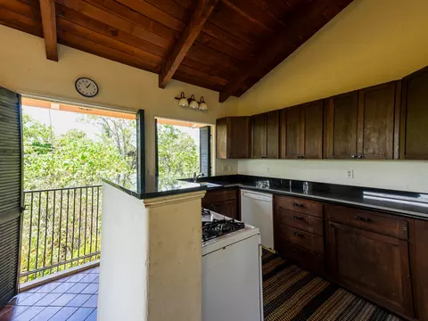 Kitchen - 12-237 Mapuana Ave, Pahoa, HI 96778 photo 1 of 2