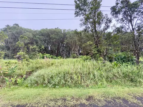 Hohiu St, Volcano, HI 96785