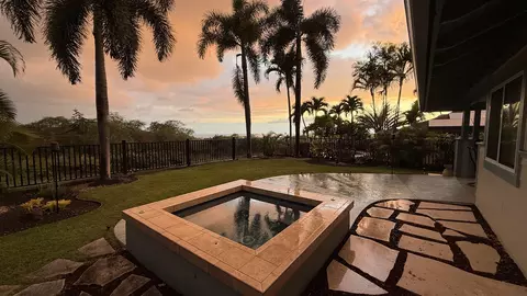 75-256 Malulani Dr, Kailua Kona, HI 96740