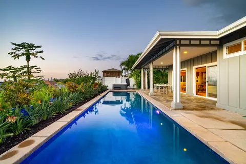 73-4368 Kapuahi St, Kailua Kona, HI 96740