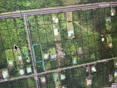 Pa Alii Rd, Volcano, HI 96785