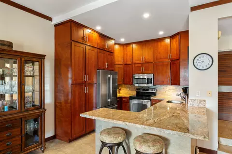 500 Kapalua Dr #16P5, Lahaina, HI 96761