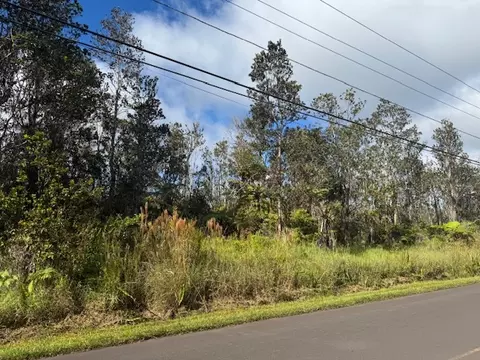 Kahaualea Rd, Volcano, HI 96785