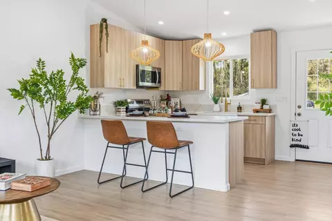 18-4165 Mauna Kea Dr, Volcano, HI 96785
