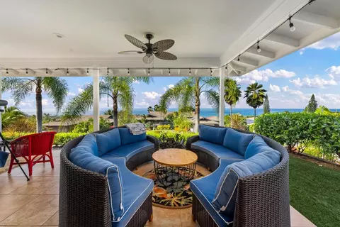 76-6353 Kaheiau St, Kailua Kona, HI 96740