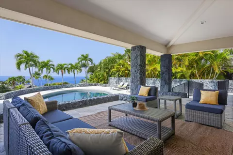 78-6955 Kiaaina St, Kailua Kona, HI 96740