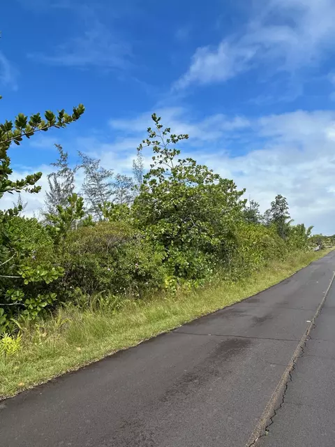 Beach Rd, Keaau, HI 96749